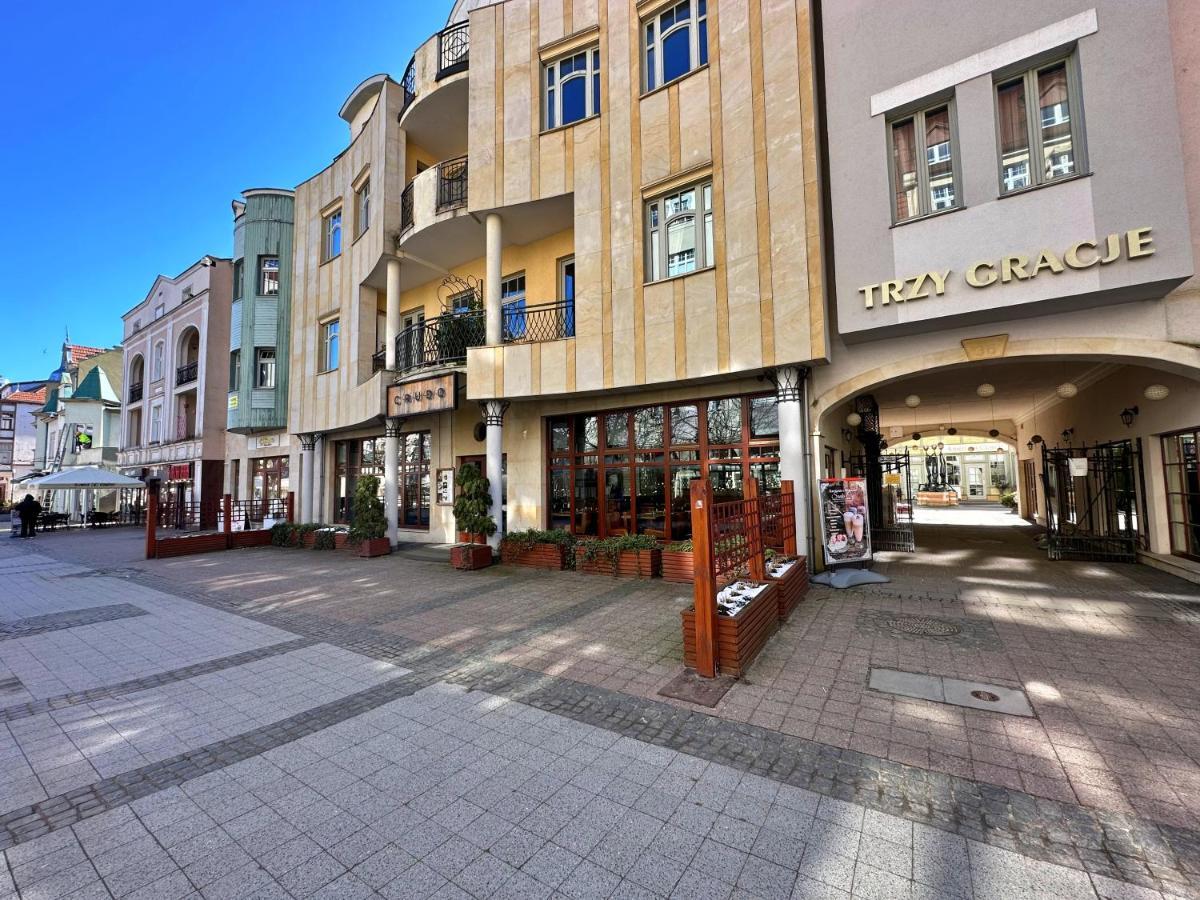 Azja, Sopot Monte Cassino, Balkon, Parking Exteriör bild