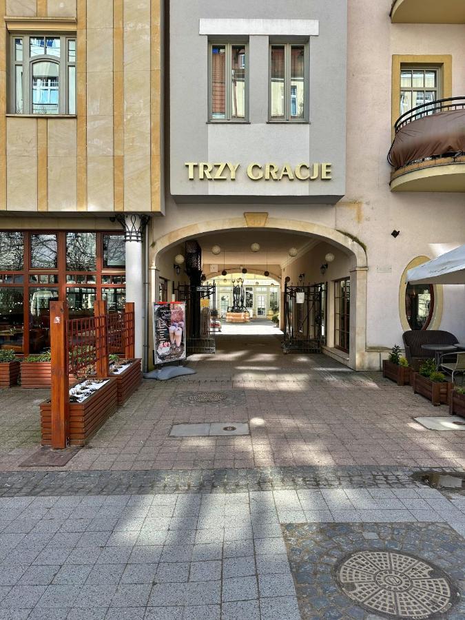 Azja, Sopot Monte Cassino, Balkon, Parking Exteriör bild